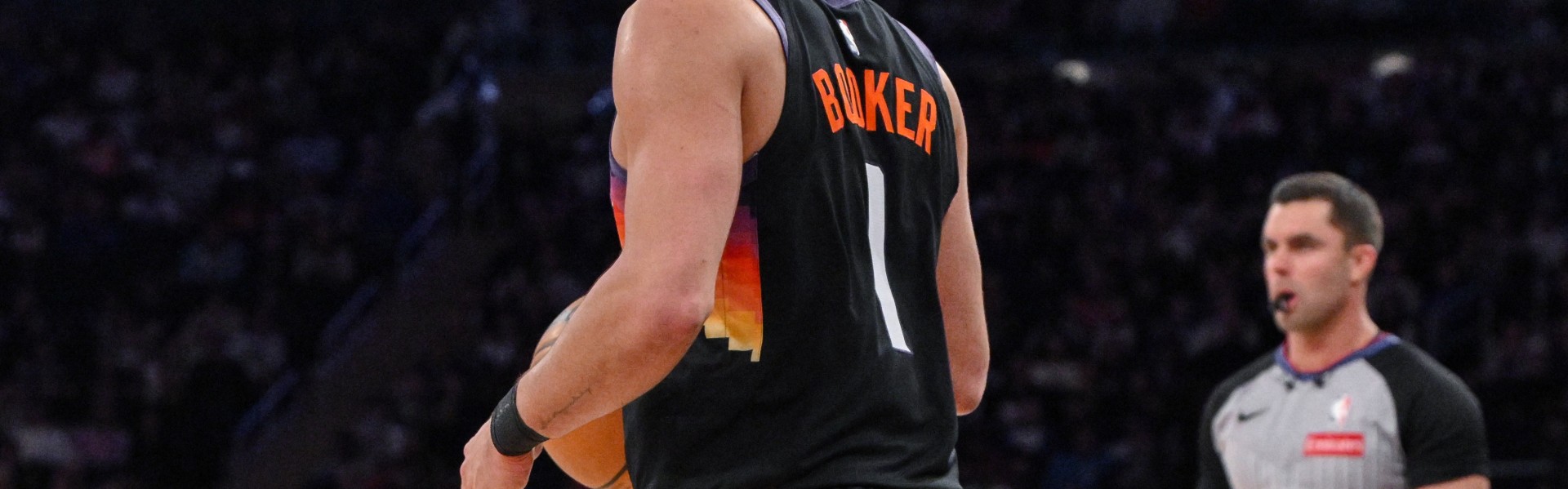 两位核心伤退！马威：这太糟糕了 格林为了回来付出了很多努力