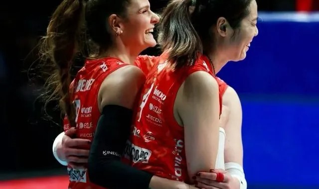 乐鱼官网-女排主攻分南北？别让地域偏见，耽误了中国女排的未来|庄宇珊|惠若琪|吴梦洁|陈忠和|郎平_新浪体育_新浪新闻